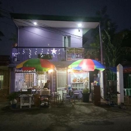 Purple Guesthouse Nasugbu Exterior foto