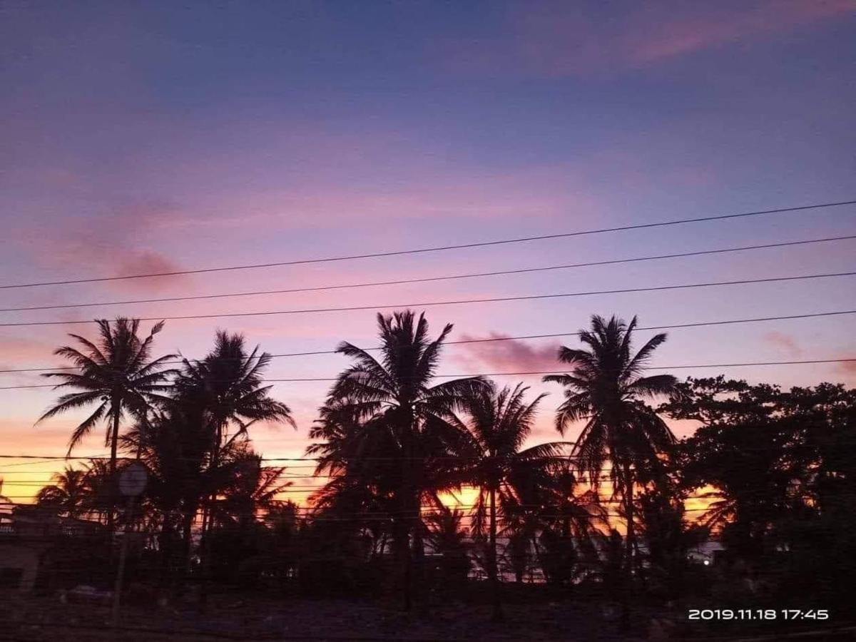 Purple Guesthouse Nasugbu Exterior foto