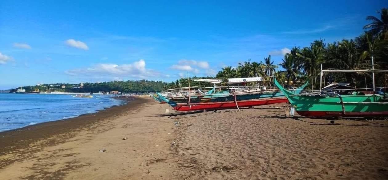 Purple Guesthouse Nasugbu Exterior foto