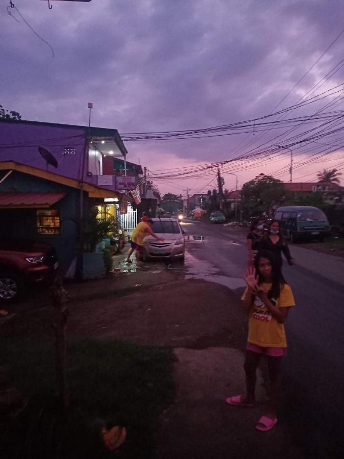 Purple Guesthouse Nasugbu Exterior foto